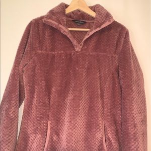 Eddie Bauer quarter bottom up sweater